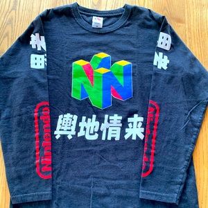 Nintendo Japanese Long Sleeve Crewneck, black size small